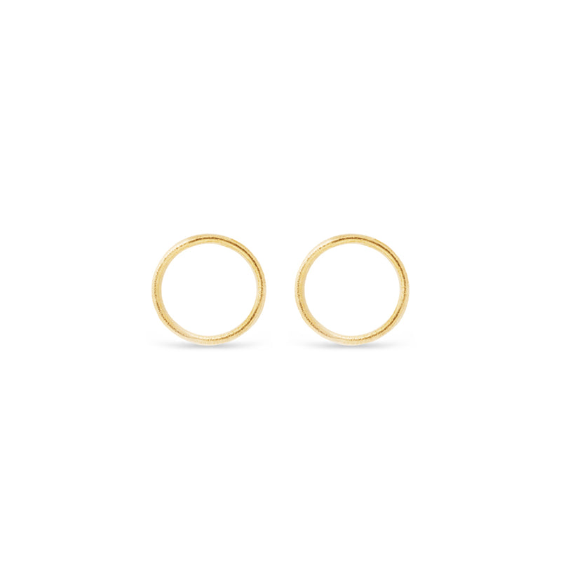 Gold sleeper earrings on sale chemist